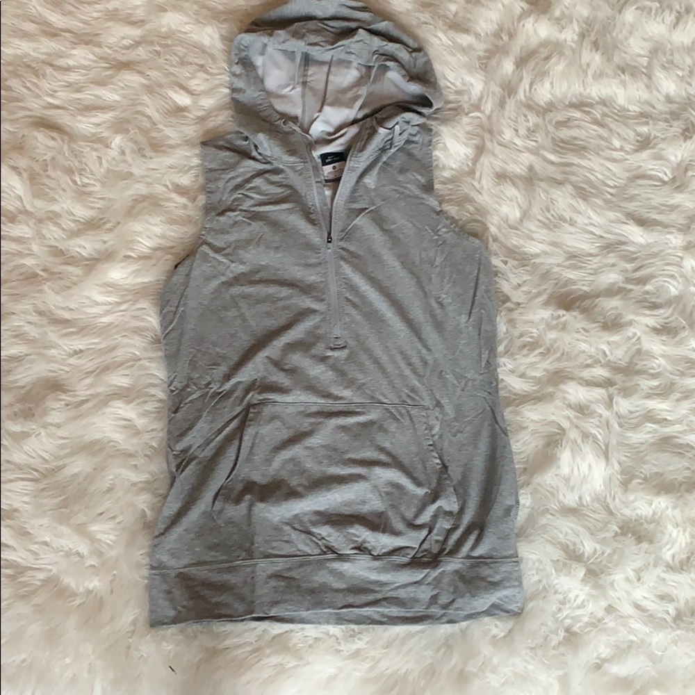 Nike sleeveless vest
